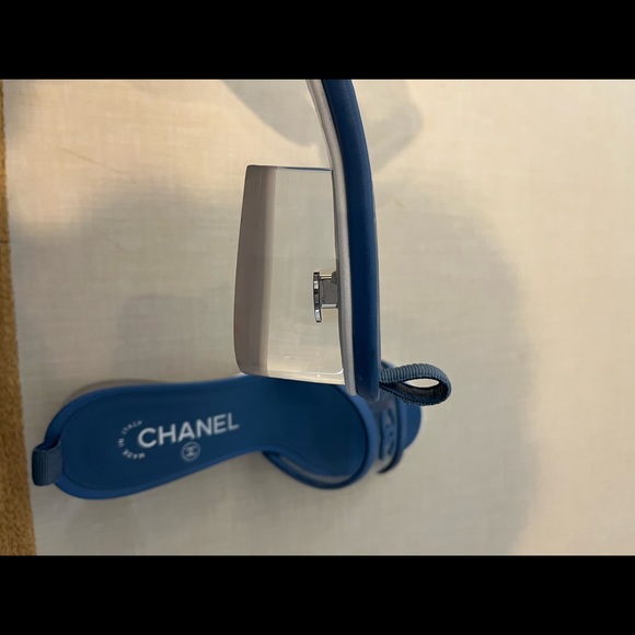 ❌SOLD❌ CHANEL 19S Spring 2019 Blue Lambskin Transparent PVC CC Logo - Picture 4 of 7